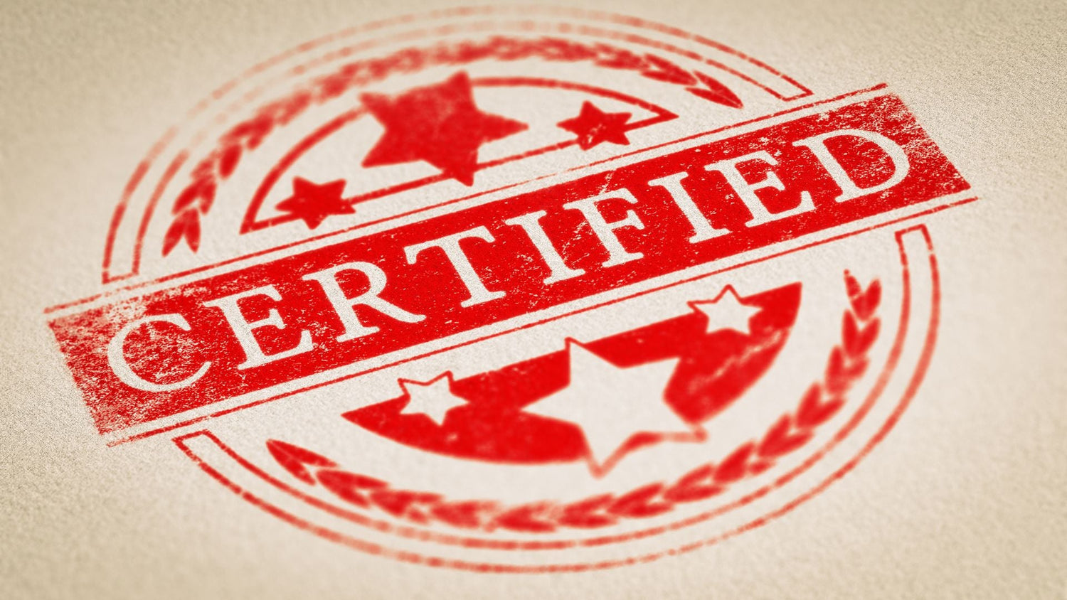 CERTIFICAZIONI COSMETICHE: QUALI SONO ESSENZIALI E QUALI ACCESSORIE Guida per chi desidera creare una linea cosmetica in conto terzi con consapevolezza e qualità