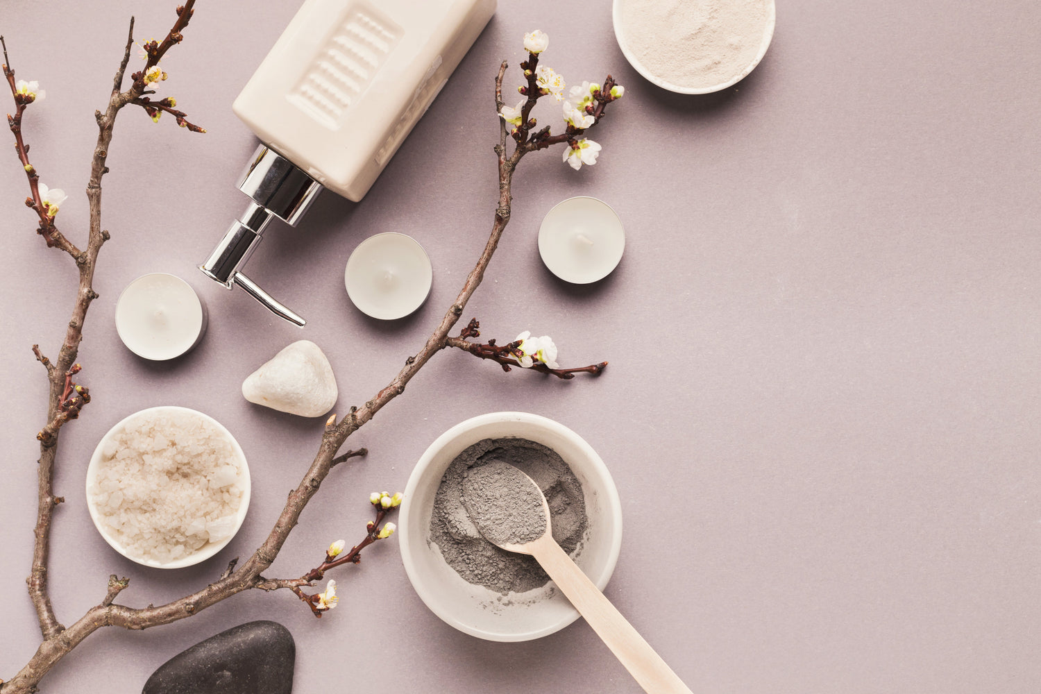 PERCHÉ SCEGLIERE COSMETICI NATURALI PER IL TUO BRAND? L'IMPORTANZA DELLA SOSTENIBILITÀ NEI PRODOTTI DI BELLEZZA